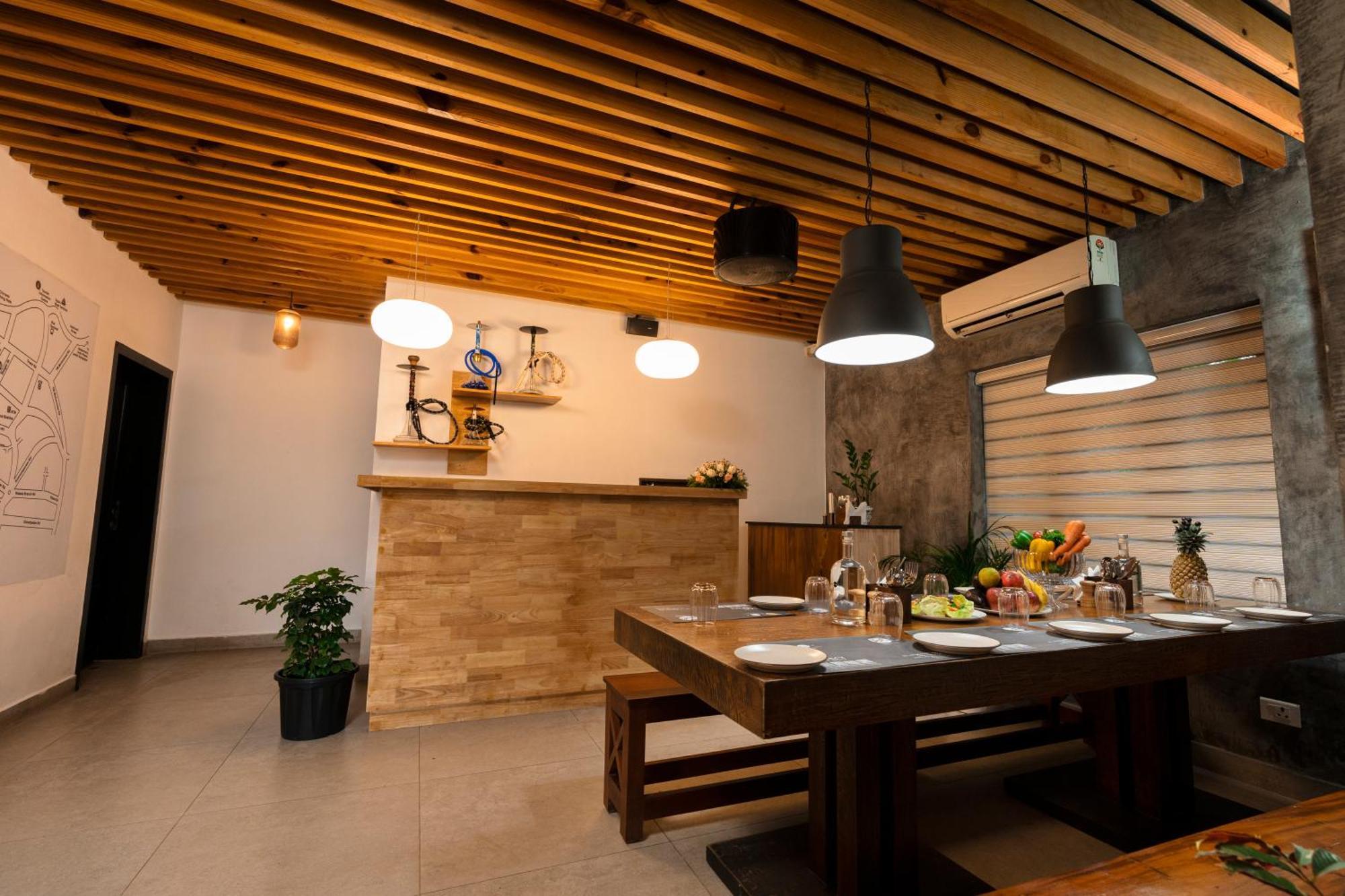 Solo Inn By Hawk Hospitality Kochi Bagian luar foto