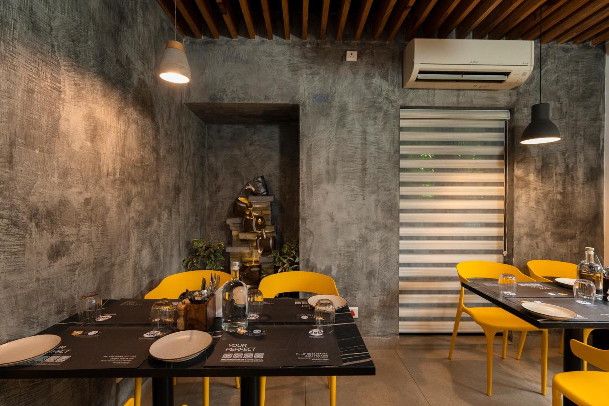 Solo Inn By Hawk Hospitality Kochi Bagian luar foto
