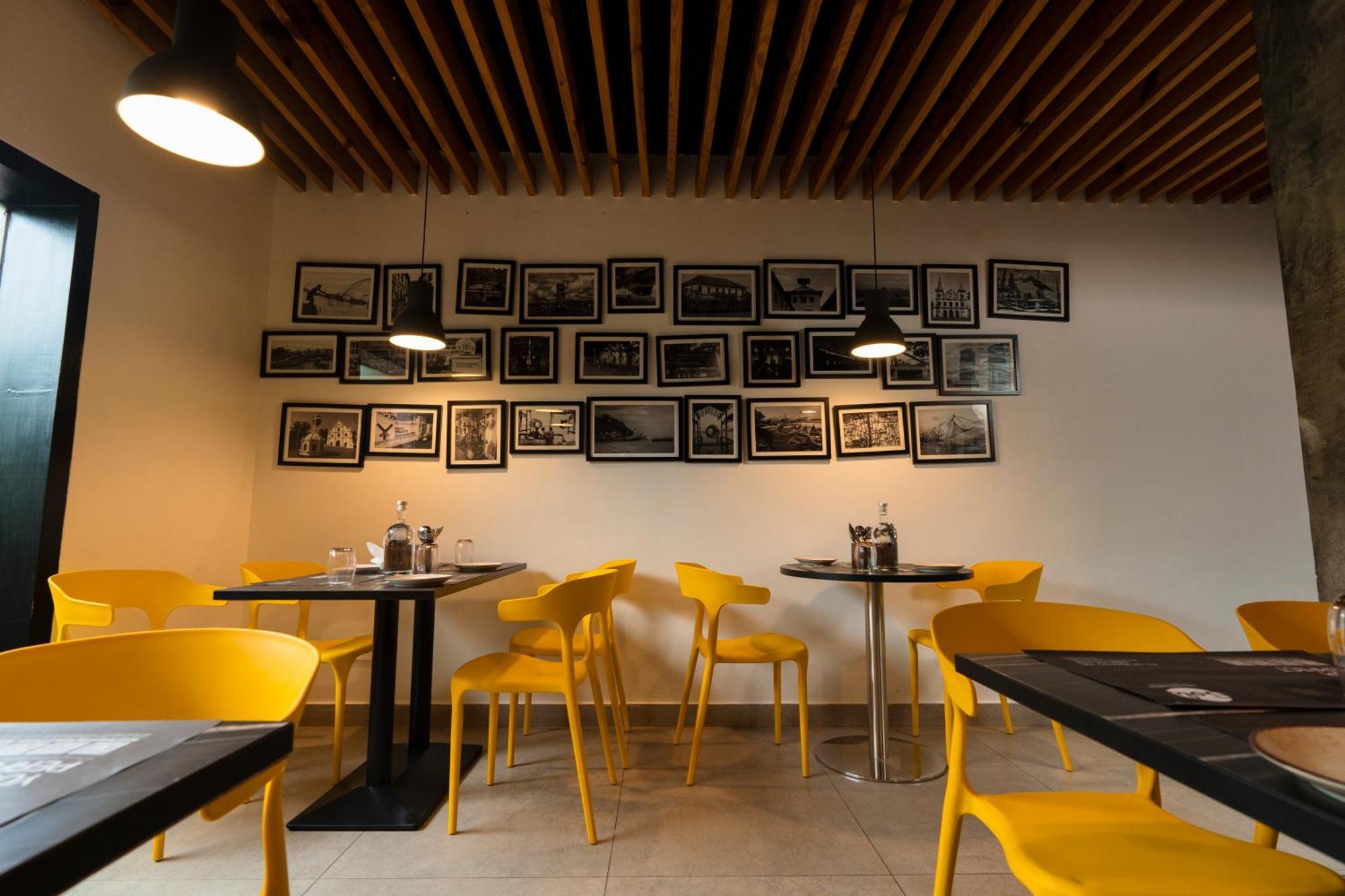Solo Inn By Hawk Hospitality Kochi Bagian luar foto